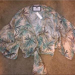 Boutique palm print tie front top